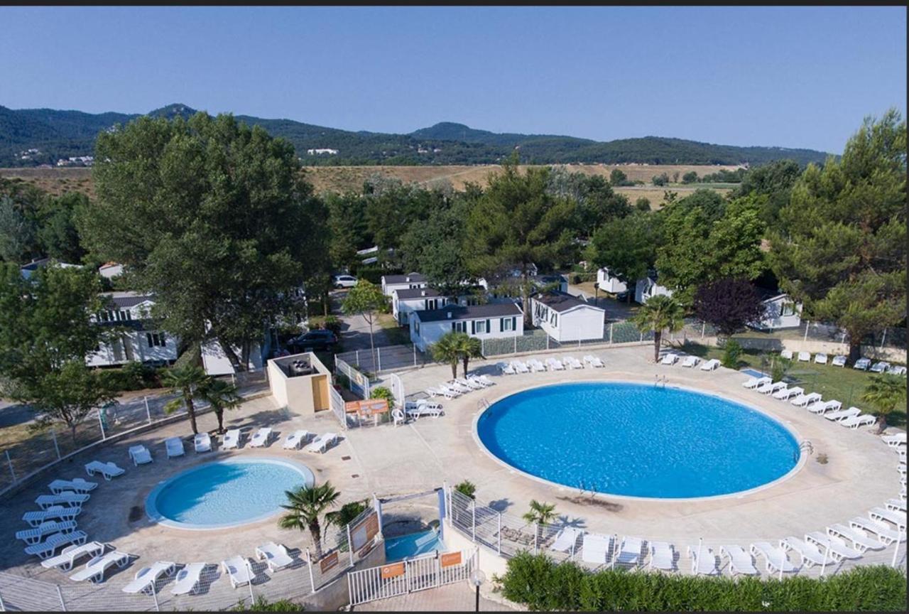 Camping Domaine Des Iscles La Roque-d'Antheron Eksteriør billede